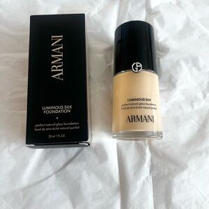Armani Luminous Silk foundation new formula